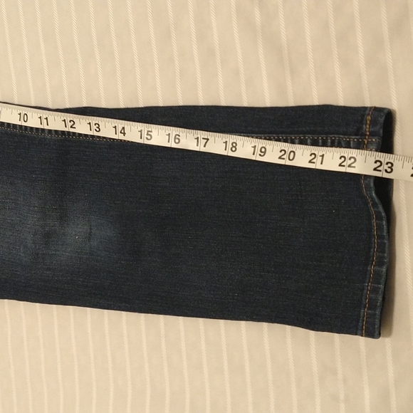 Apt Women Dark Blue Capri Jeans - Picture 5 of 9
